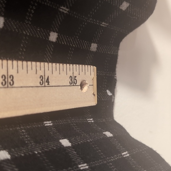 Elegant Plaid Sleeveless Dress with Chain Accent Size 12 - Picture 16 of 16